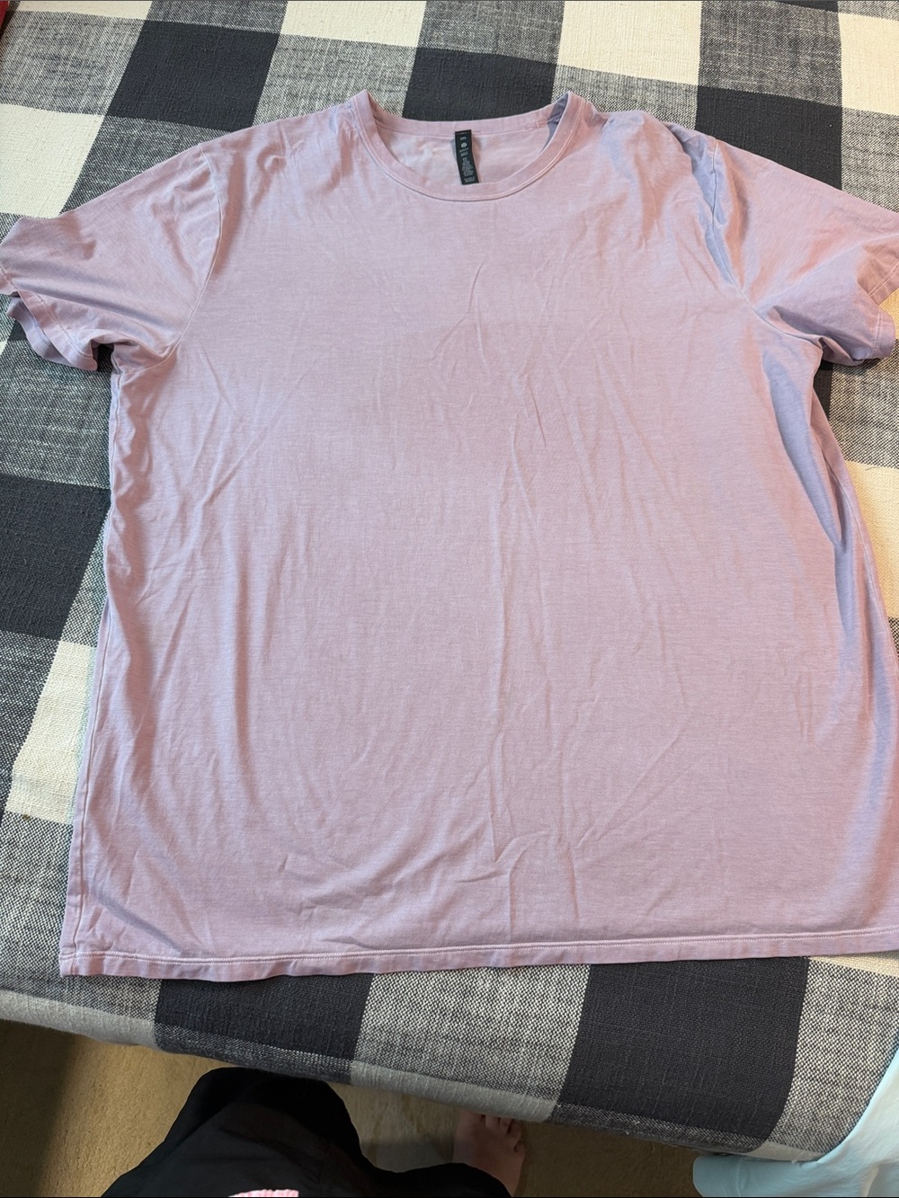 lululemon athletica soft lavender crew tee